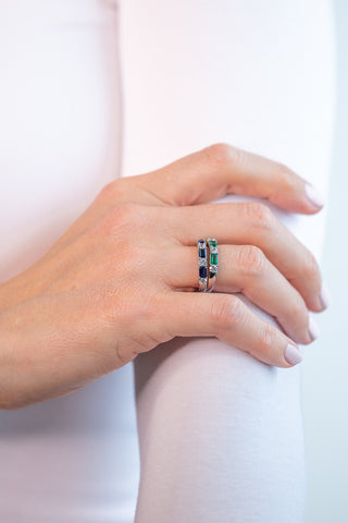 R209-G LEANNE Rhodium clear round and green baguette band ring