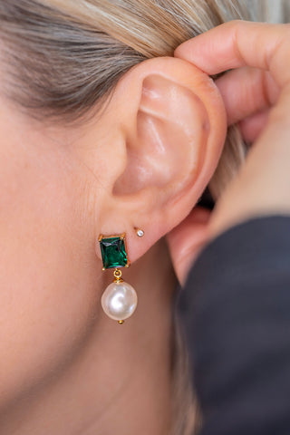 E127-GR MISTY Deep Green CZ Baguette with Pearl Drop Gold Earring