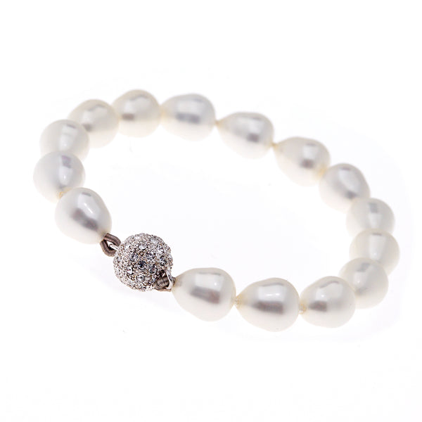 B701-SBAR - White baroque pearl bracelet with silver cz ball clasp